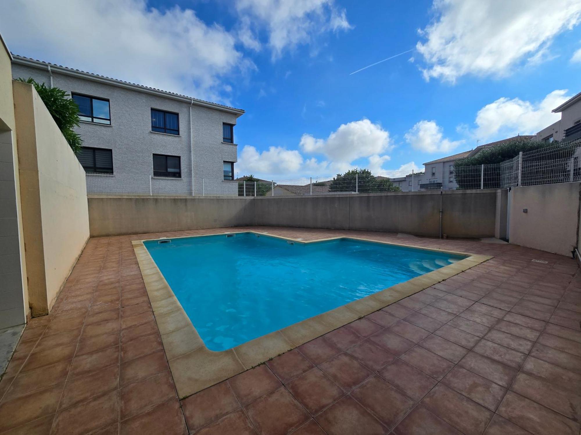 Appartement Dans Residence Avec Piscine Agde Eksteriør bilde